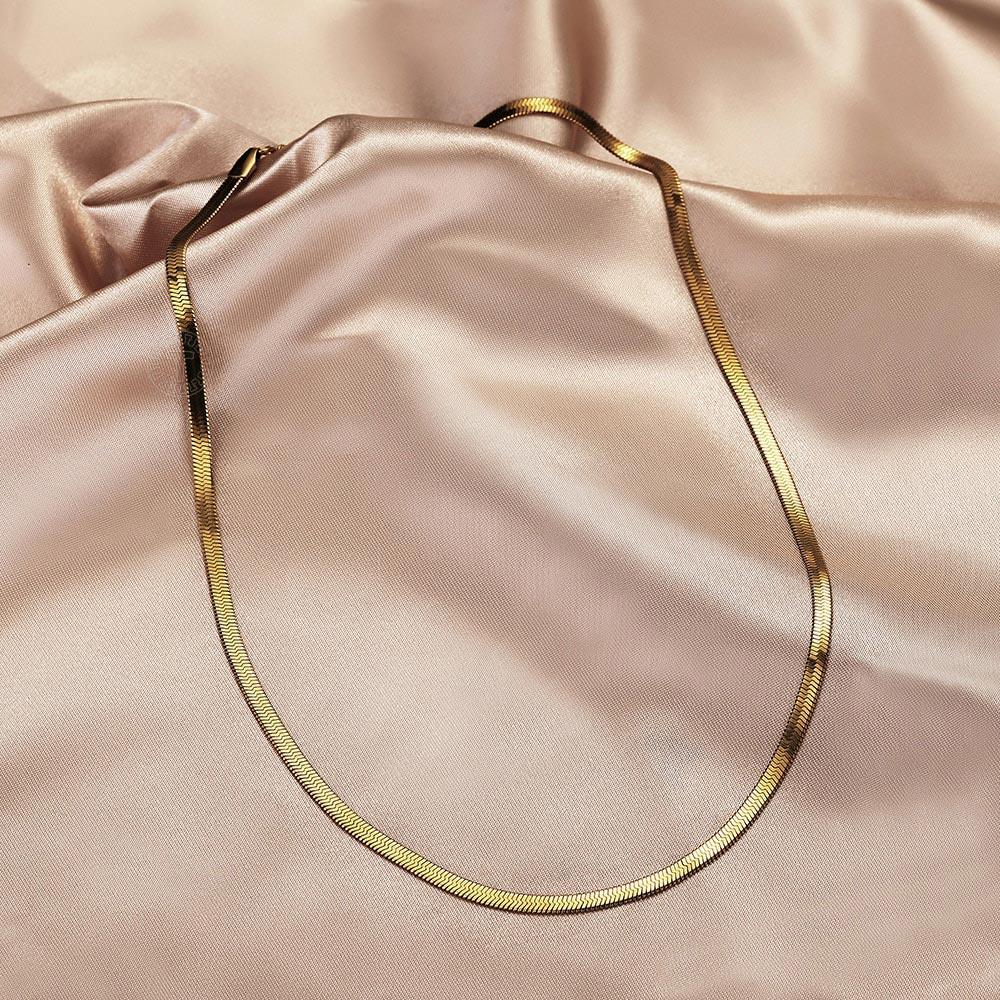 3mm Herringbone Snake Chain Necklace Women 18K Gold - Markus Dayan
