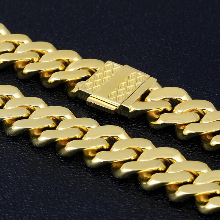 18mm Iced Cuban Chain Three Rows Gems 14k Gold - Markus Dayan
