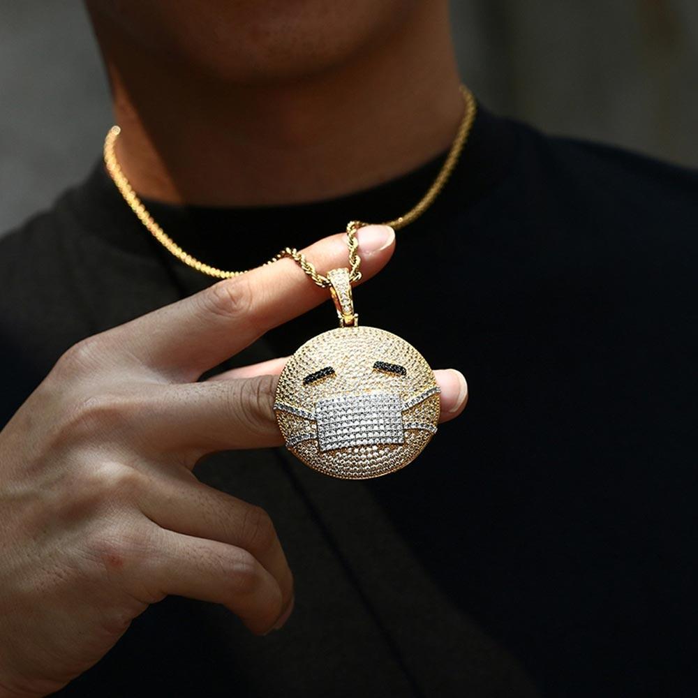 Iced Antivirus Mask Custom Pendant 18K Gold - Markus Dayan